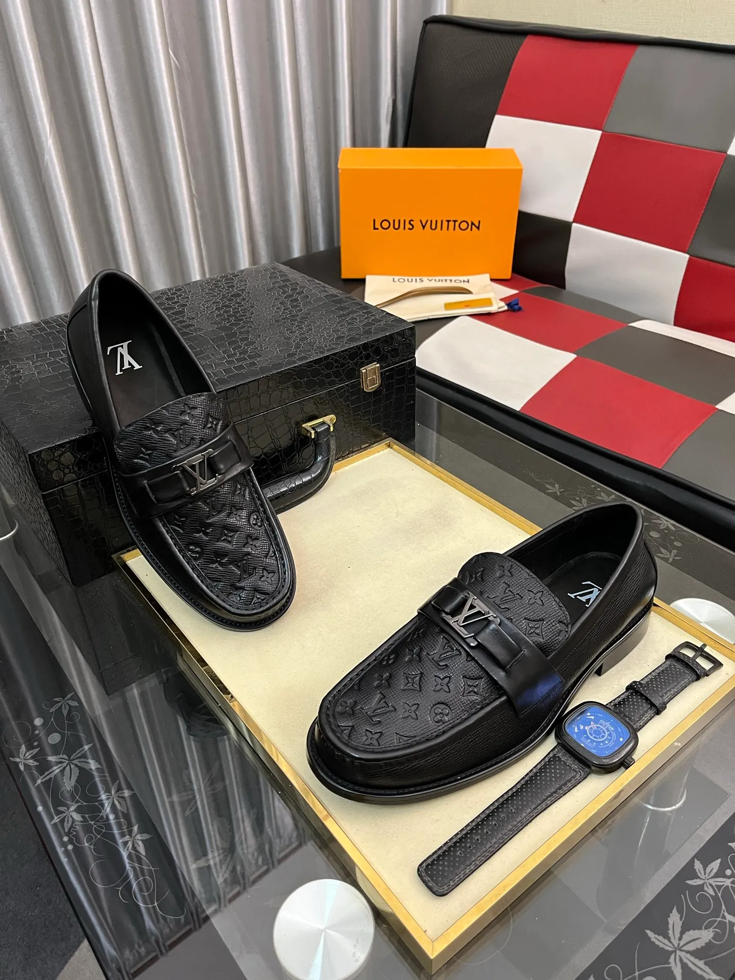 Men's Men's Shoes Men's Men's Shoes 💰520⌚️⌚️[LV] The most popular classic Louis Vuitton leather shoes. Synchronized with the official website, the upper adopts Italian imported upper embossing➕comfortable cowhide lining, fashionable atmosphere, unique brand and unique craftsmanship. Highlighting the hot style of the new year. Stop hesitating, stop wandering, get it now. Code number: 38--44. 3️⃣colors available